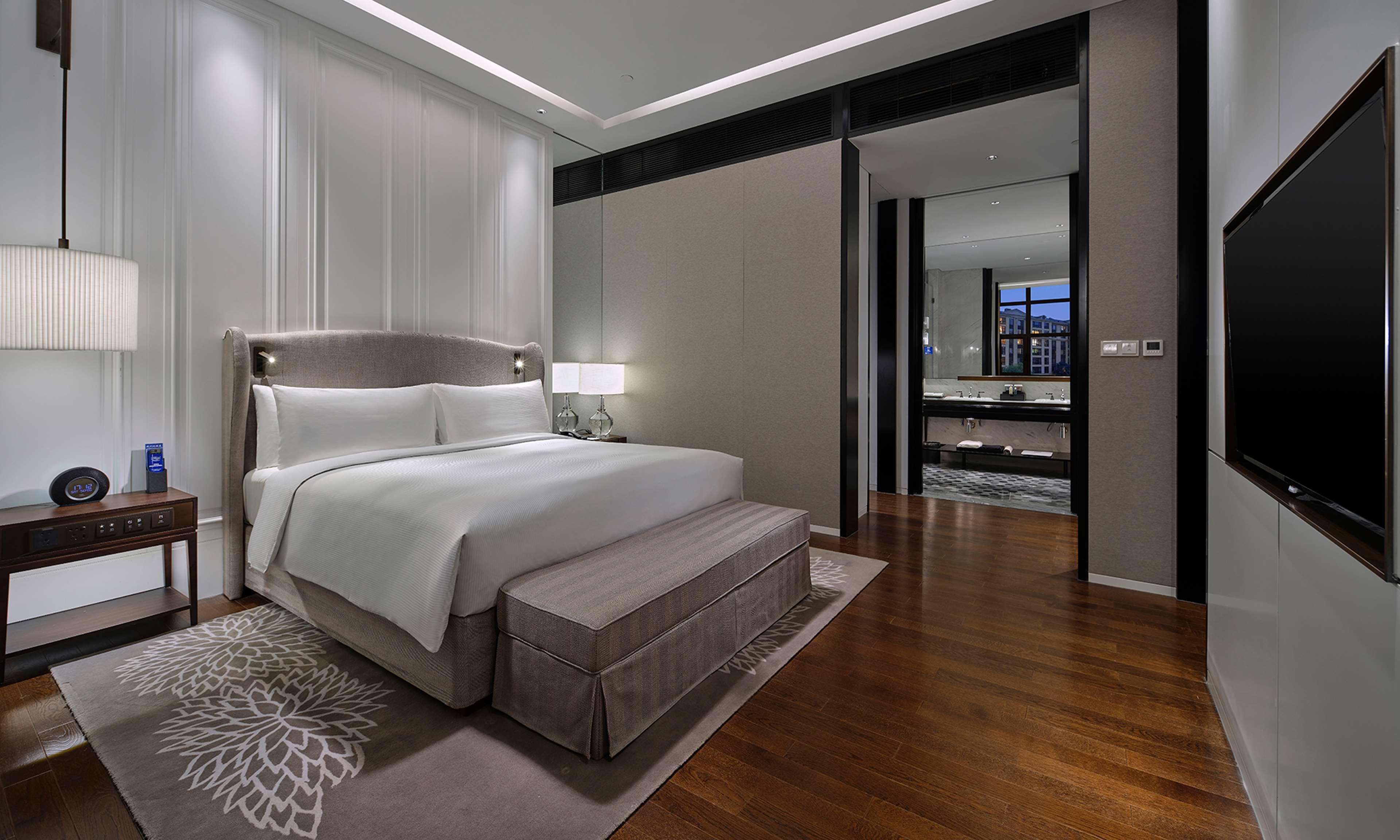 Hilton Beijing Daxing Hotel Exterior photo